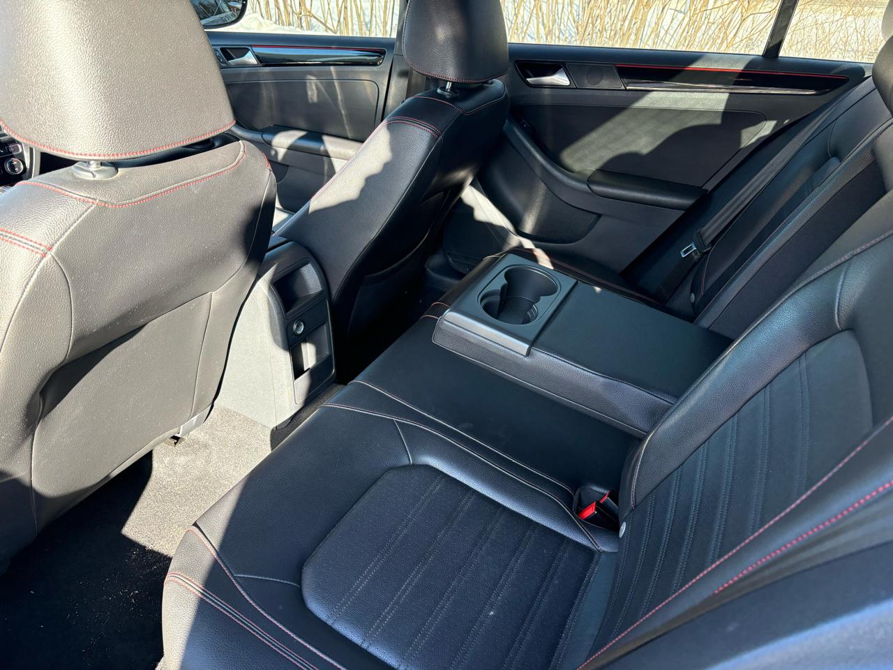 Volkswagen Jetta 2.0T GLI 6A 2017