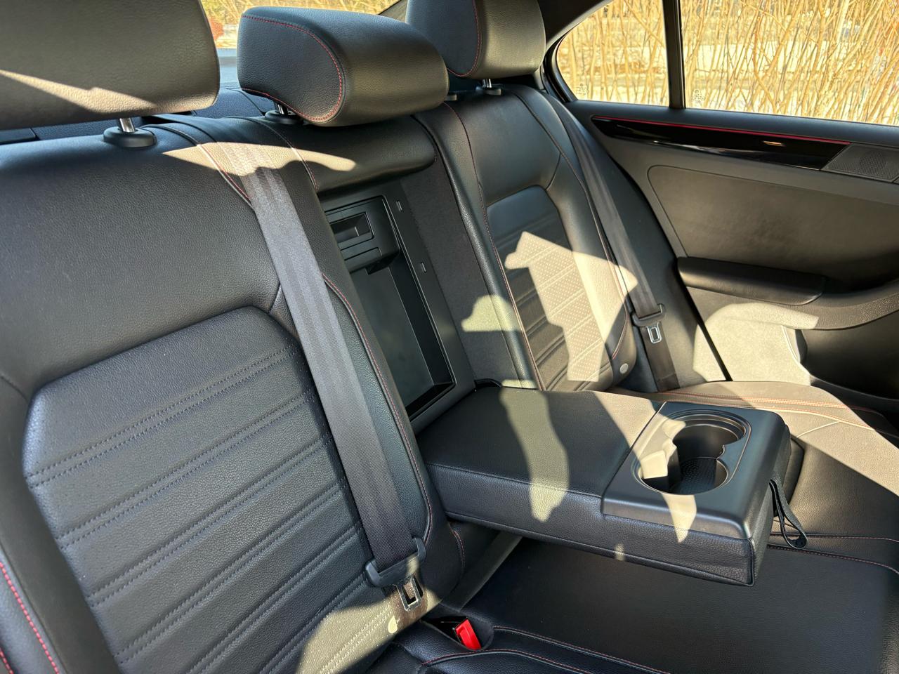 Volkswagen Jetta 2.0T GLI 6A 2017