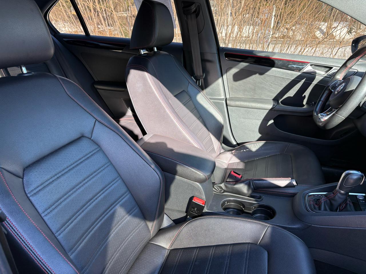 Volkswagen Jetta 2.0T GLI 6A 2017