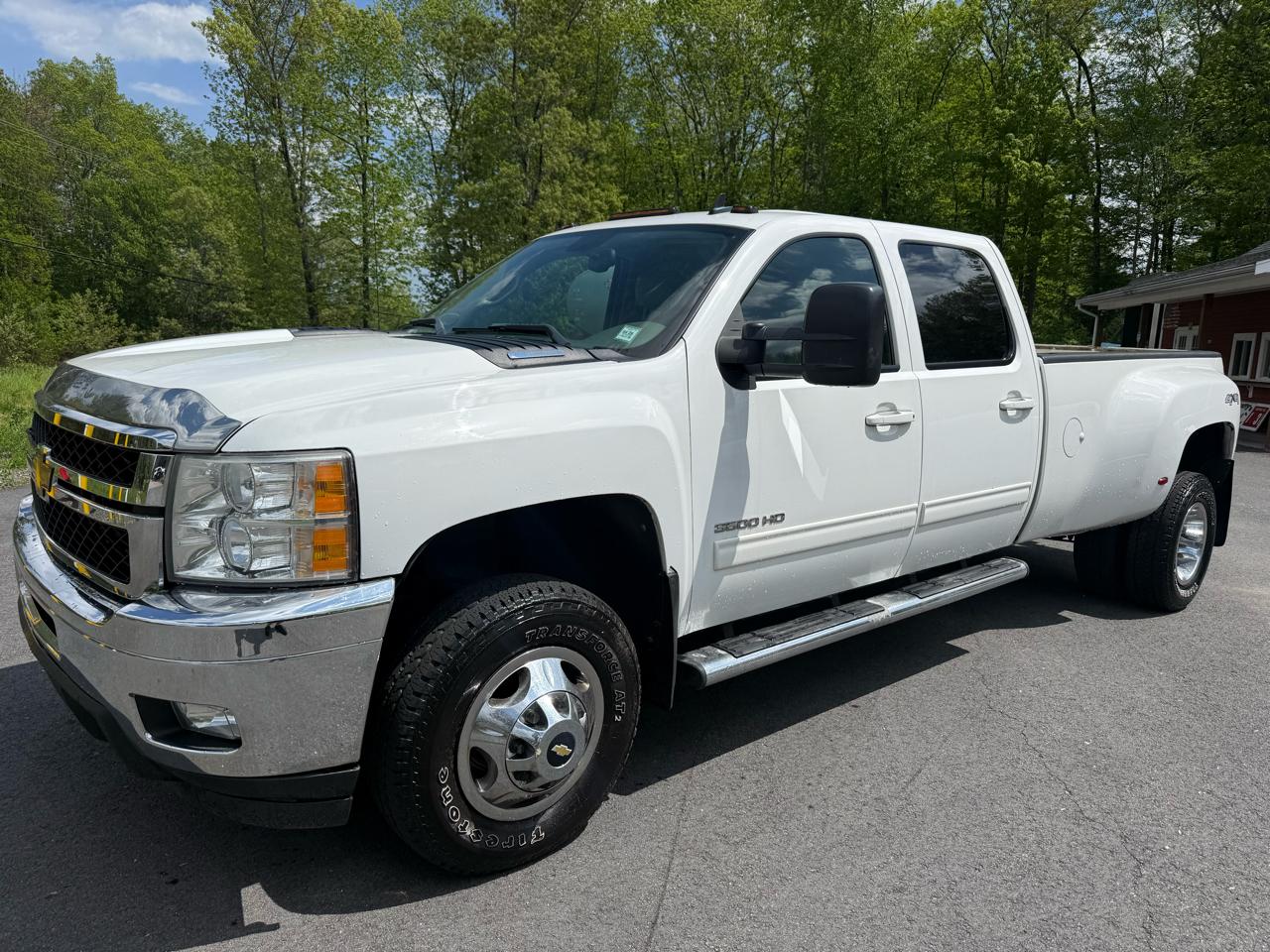 2011 Chevrolet Silverado 3500HD LTZ Crew Cab  4WD