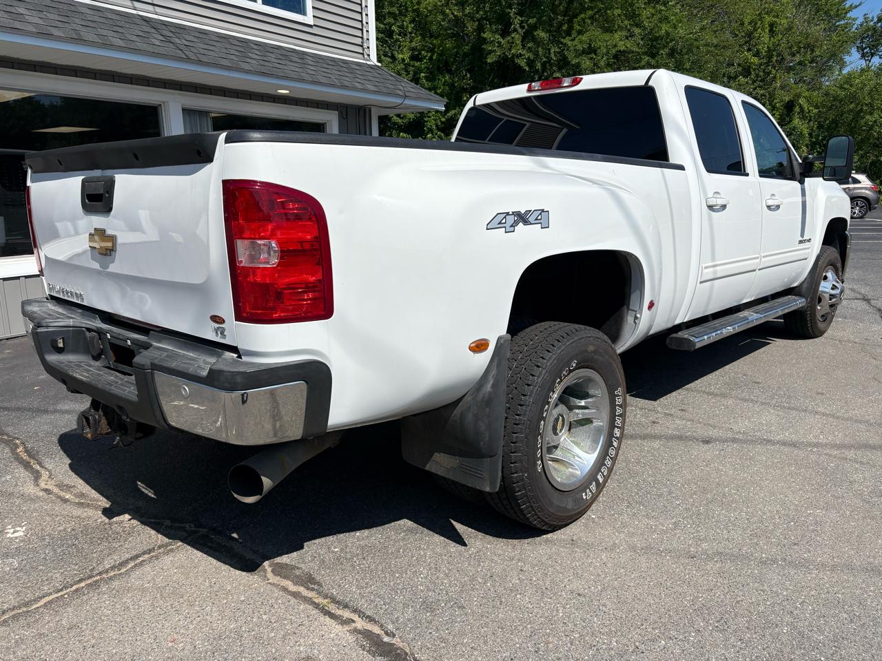 Chevrolet Silverado 3500HD LTZ Crew Cab  4WD 2011