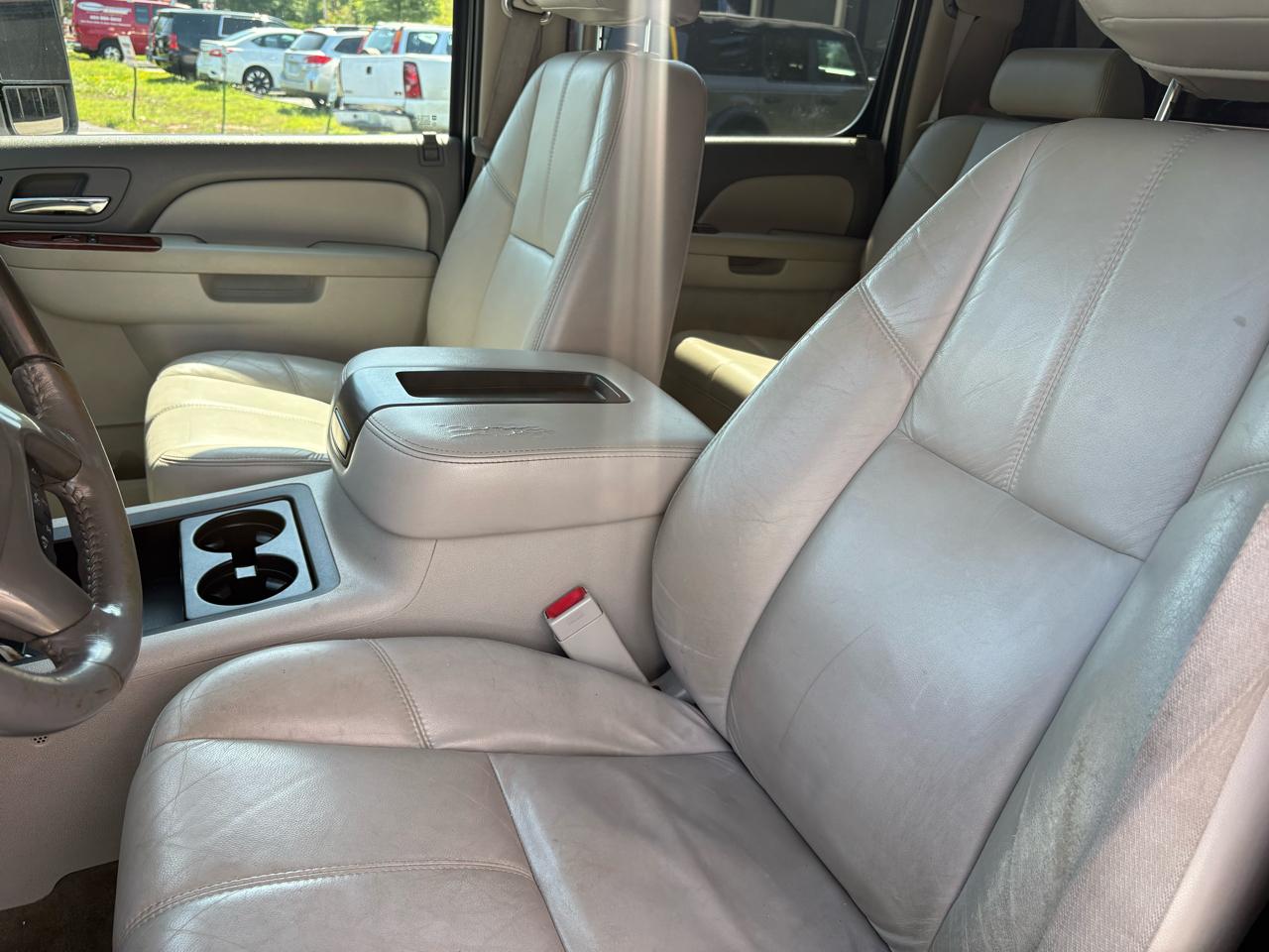 Chevrolet Silverado 3500HD LTZ Crew Cab  4WD 2011