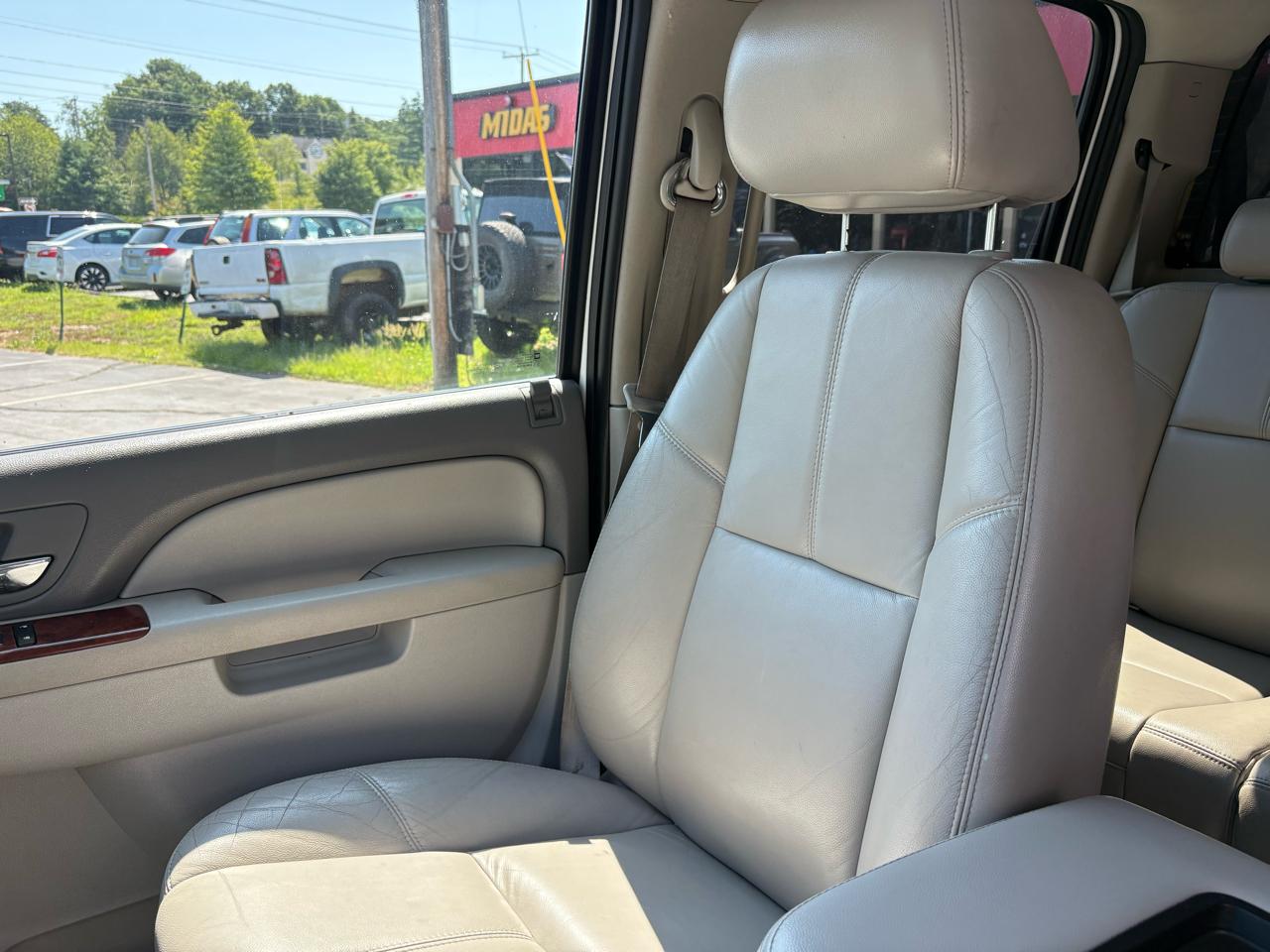 Chevrolet Silverado 3500HD LTZ Crew Cab  4WD 2011