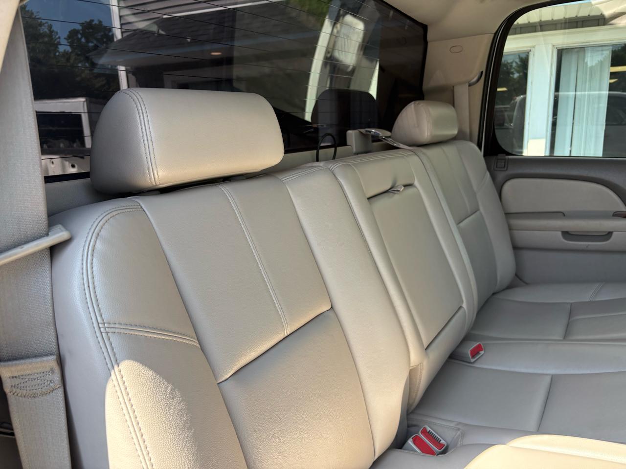 Chevrolet Silverado 3500HD LTZ Crew Cab  4WD 2011