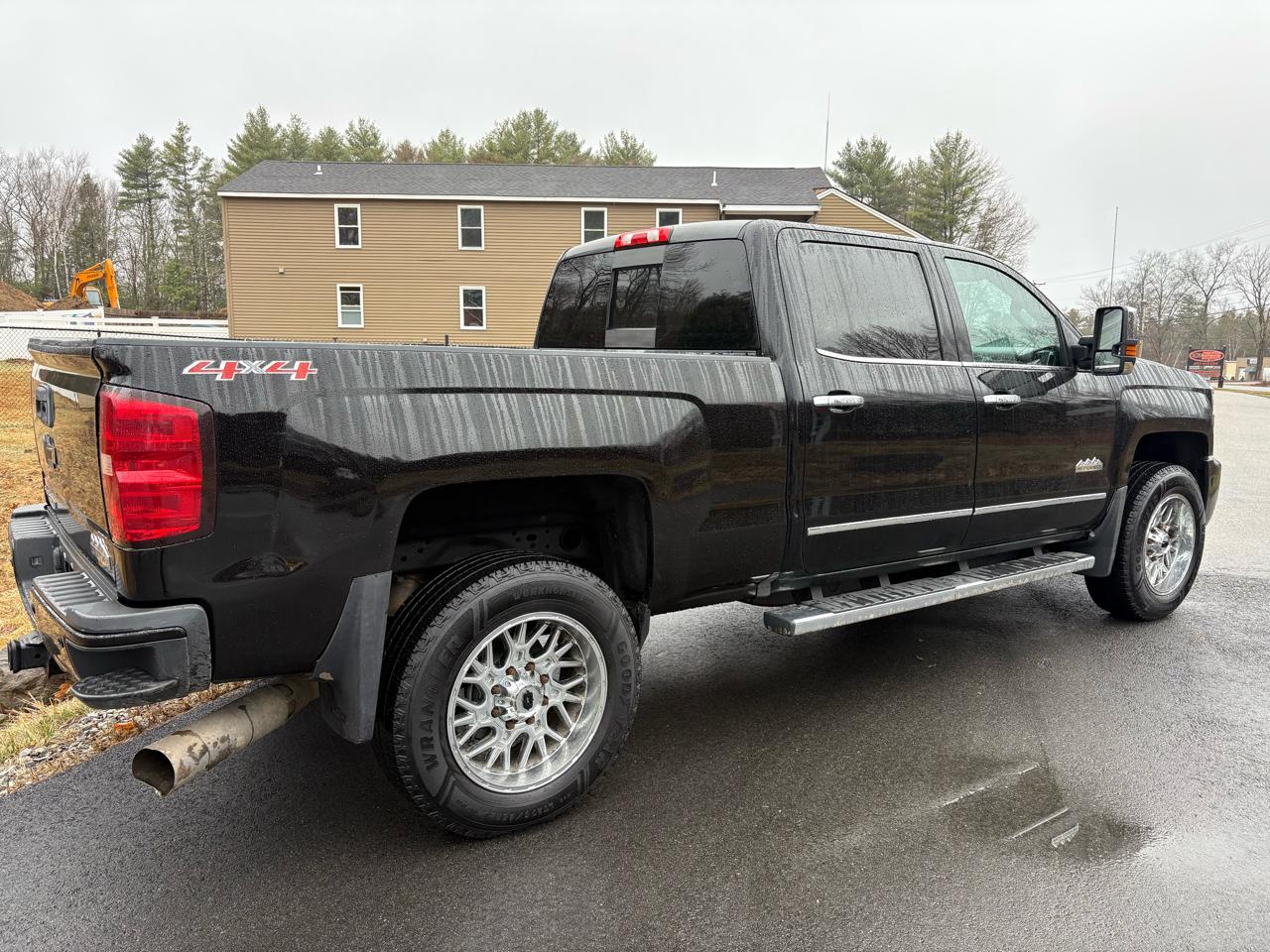 Chevrolet Silverado 2500HD High Country Crew Cab Short Box 4WD 2016