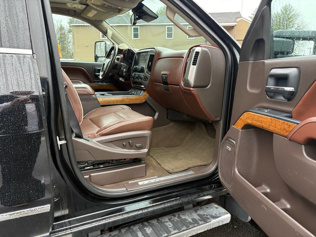 Chevrolet Silverado 2500HD High Country Crew Cab Short Box 4WD 2016