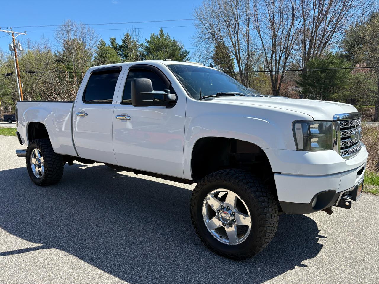 GMC Sierra 2500HD Denali Crew Cab 4WD 2011