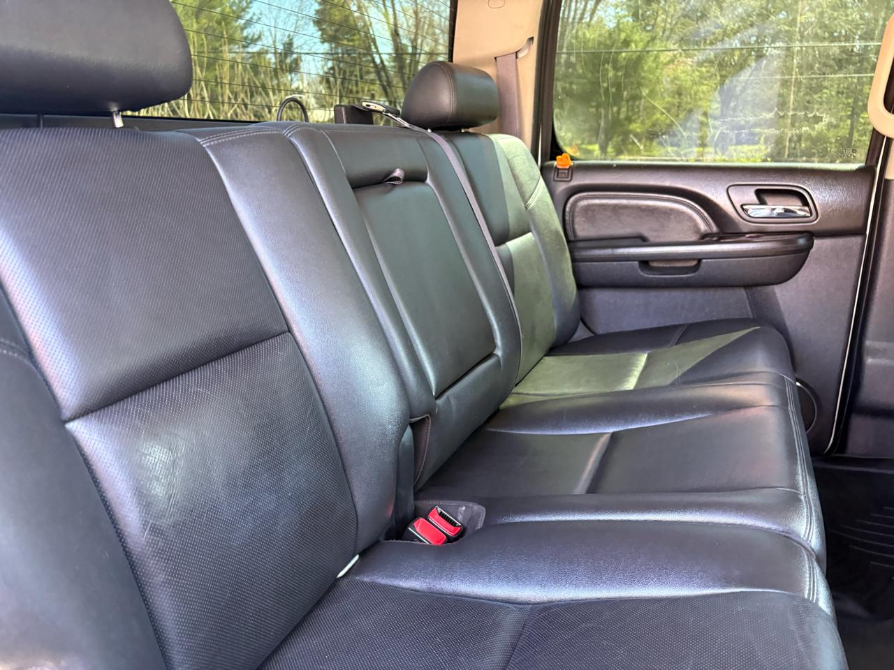 GMC Sierra 2500HD Denali Crew Cab 4WD 2011