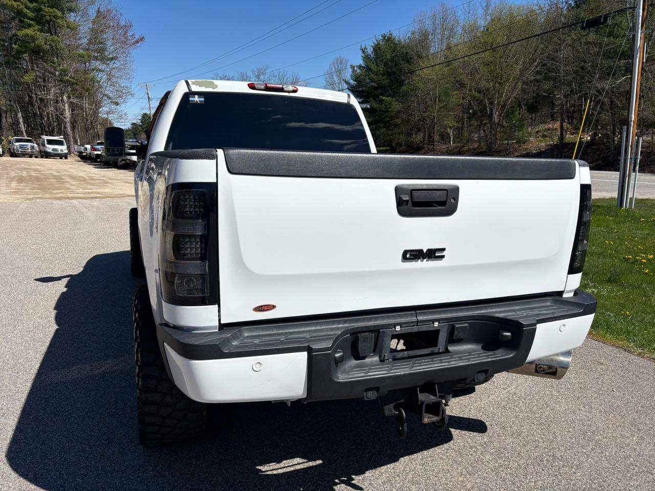 GMC Sierra 2500HD Denali Crew Cab 4WD 2011