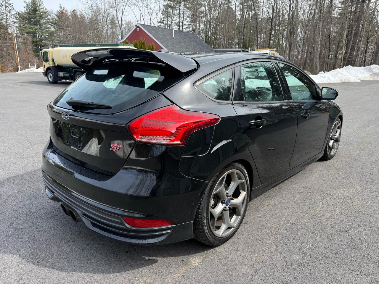 Ford Focus ST Hatch 2016