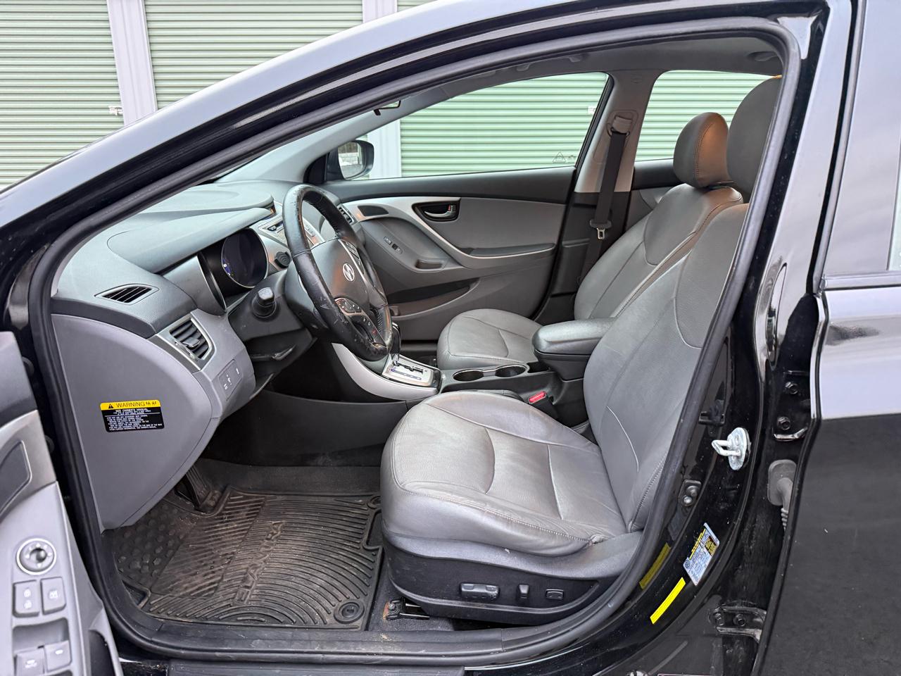 Hyundai Elantra GLS M/T 2013