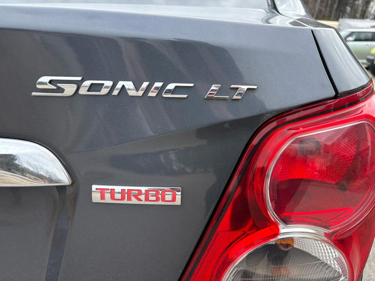 Chevrolet Sonic 2LT Sedan 2012