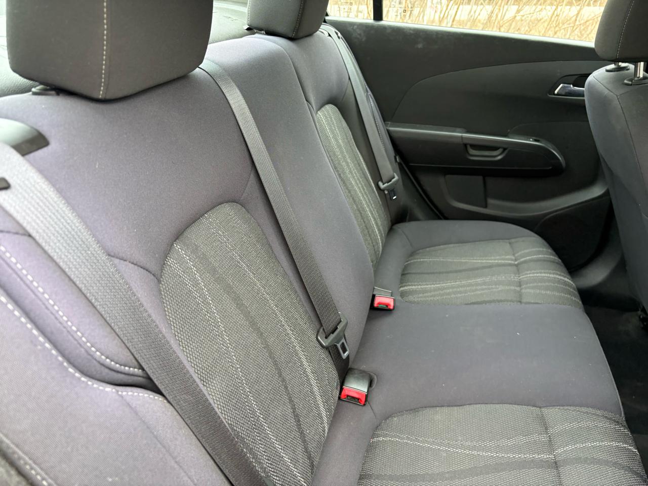 Chevrolet Sonic 2LT Sedan 2012