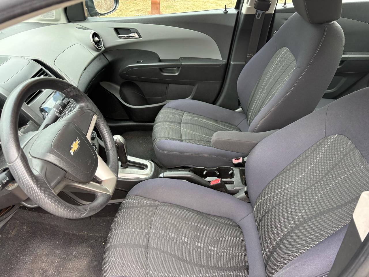 Chevrolet Sonic 2LT Sedan 2012