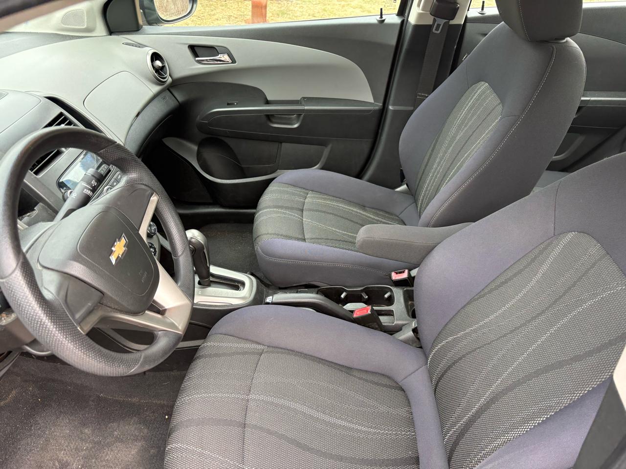 Chevrolet Sonic 2LT Sedan 2012