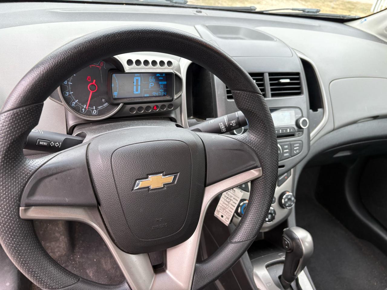 Chevrolet Sonic 2LT Sedan 2012