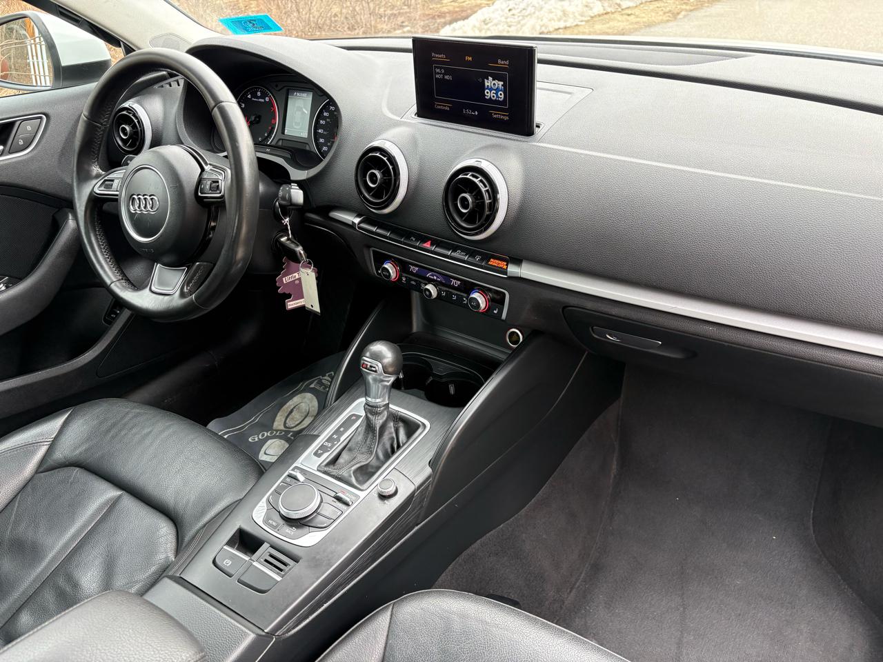 Audi A3 1.8T Premium FWD S tronic 2016