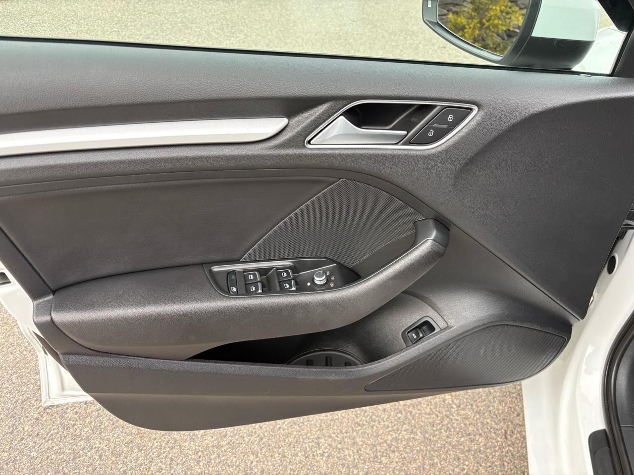 Audi A3 1.8T Premium FWD S tronic 2016