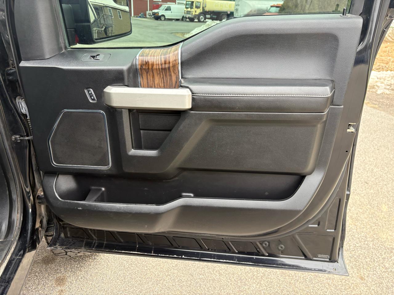 Ford F-150 Lariat SuperCrew 4WD 2018