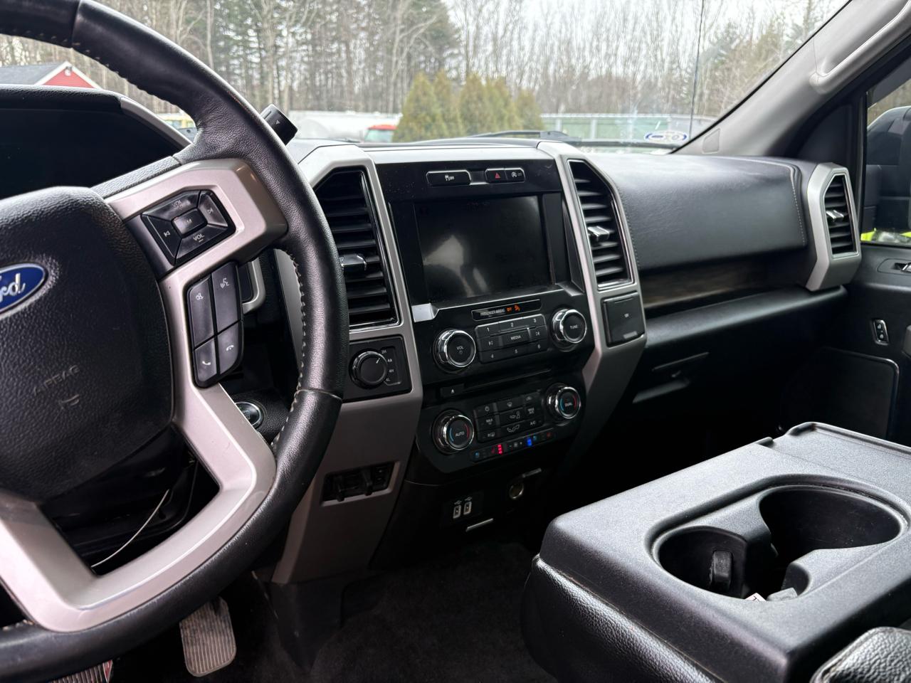 Ford F-150 Lariat SuperCrew 4WD 2018