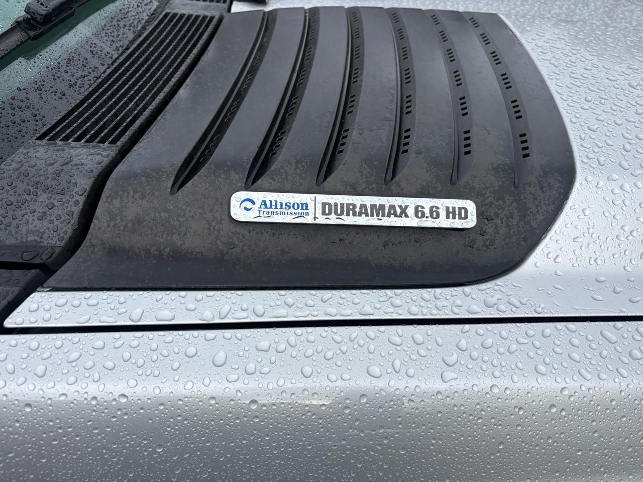 Chevrolet Silverado 2500HD LT Crew Cab 4WD 2011