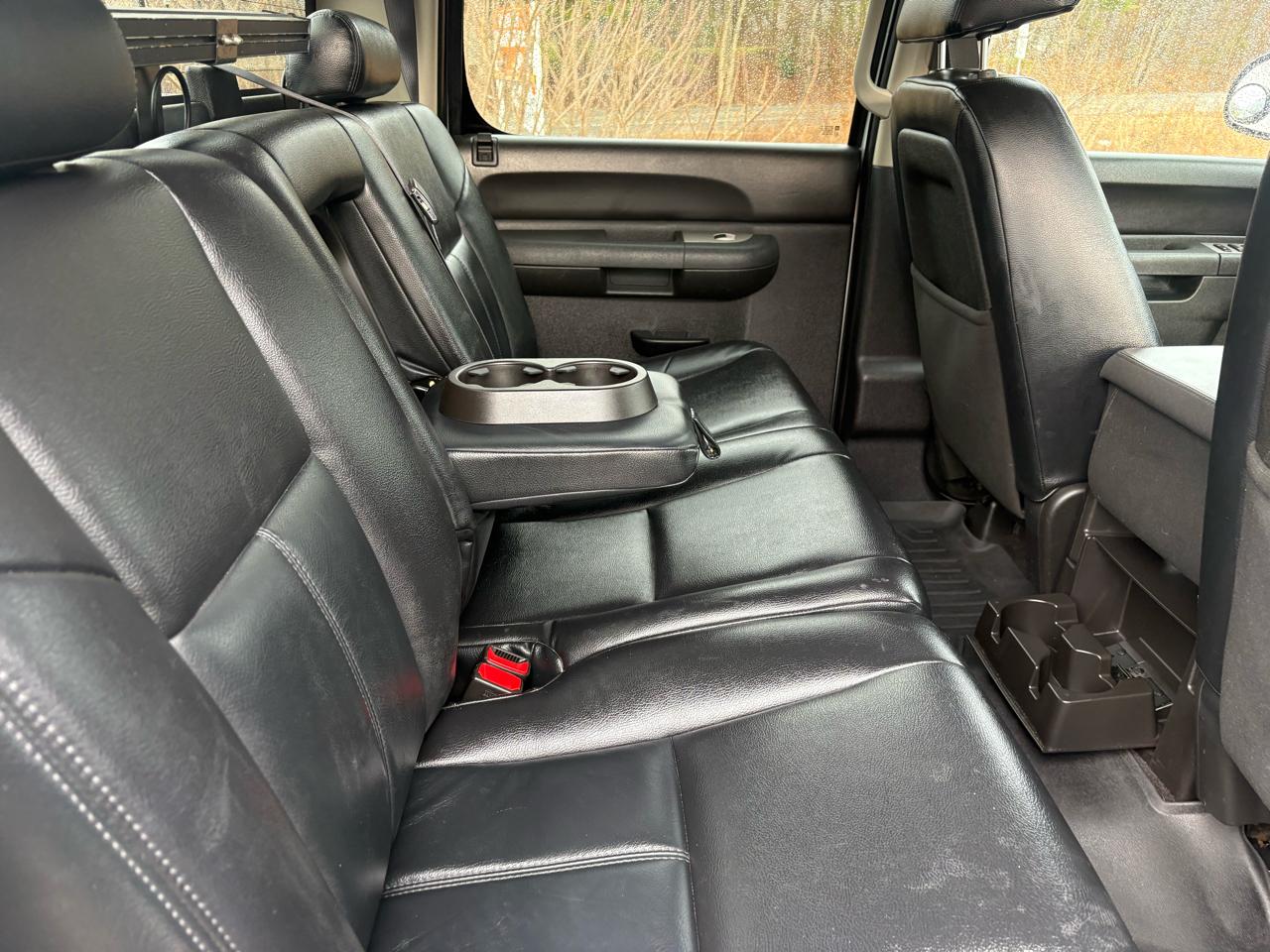 Chevrolet Silverado 2500HD LT Crew Cab 4WD 2011