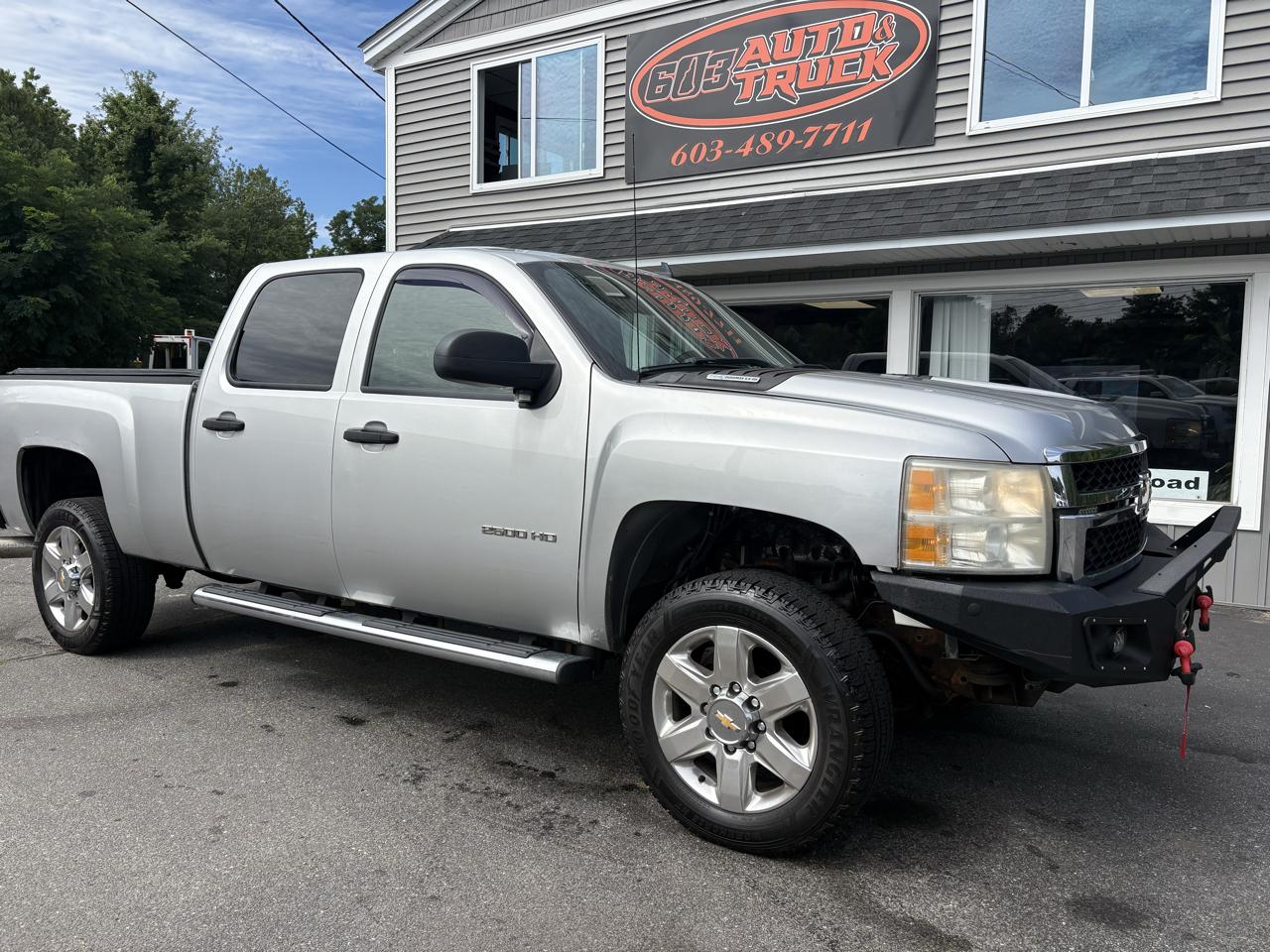 Chevrolet Silverado 2500HD LT Crew Cab 4WD 2011