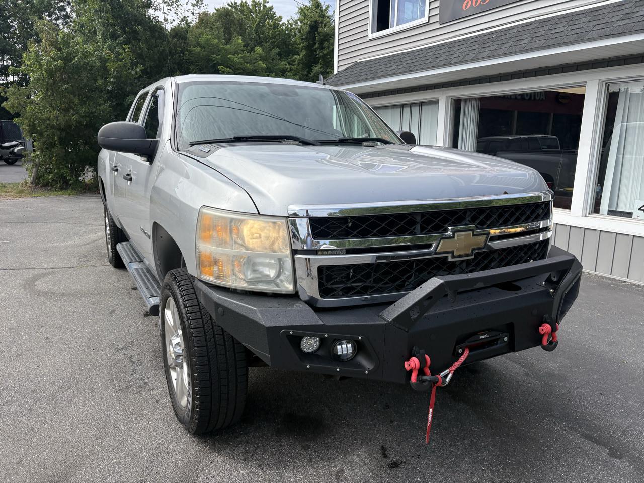 Chevrolet Silverado 2500HD LT Crew Cab 4WD 2011