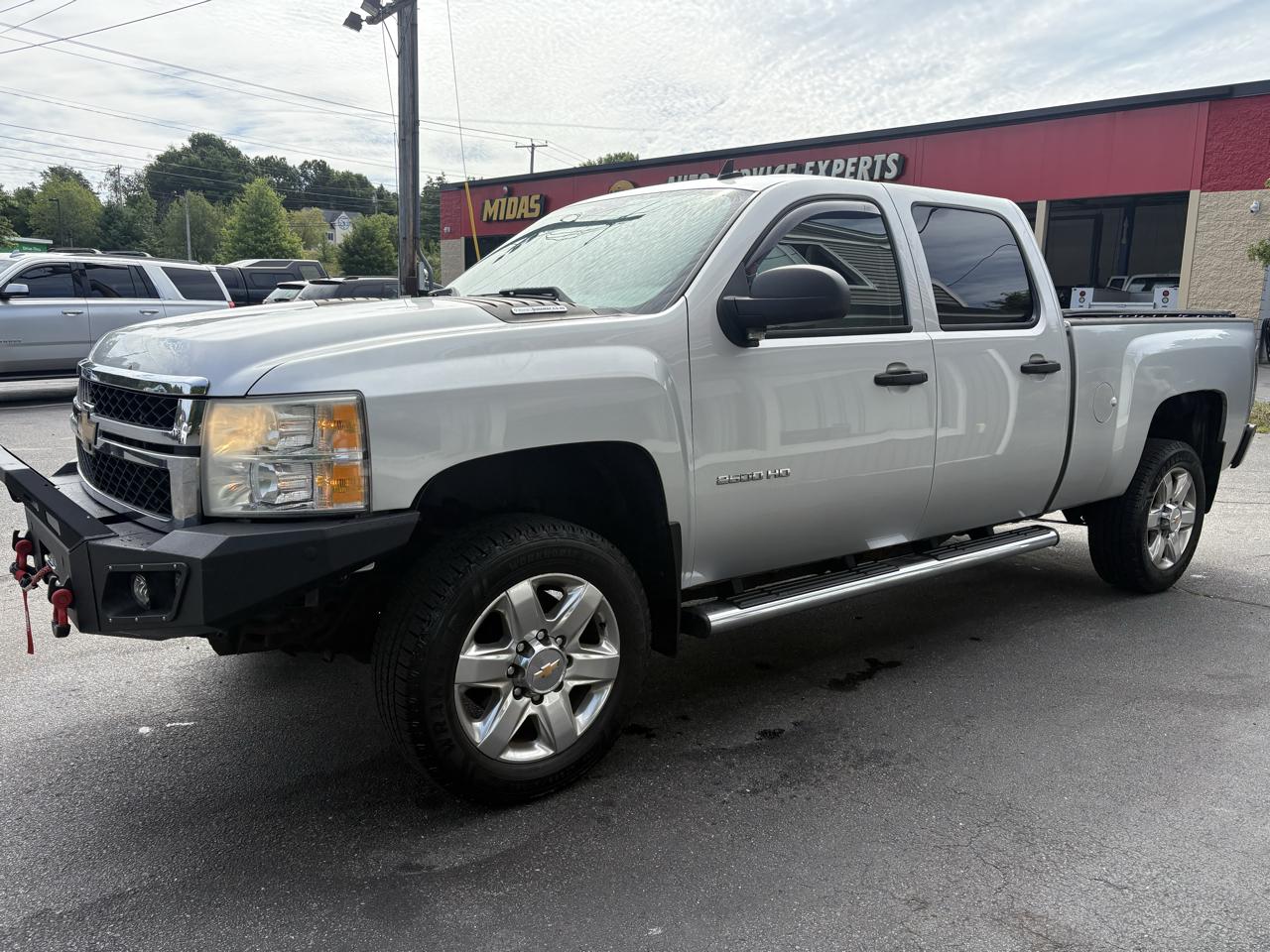 Chevrolet Silverado 2500HD LT Crew Cab 4WD 2011