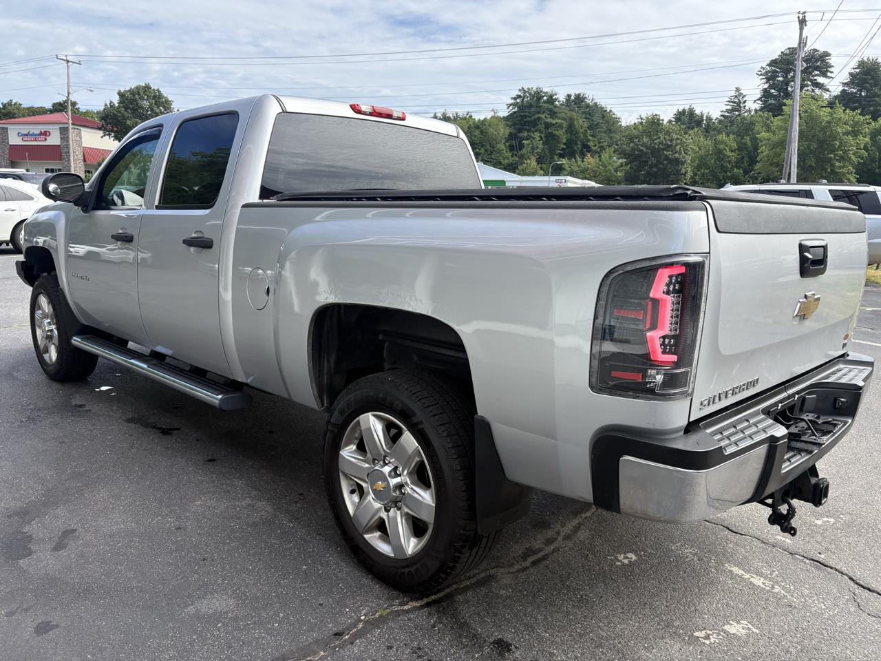 Chevrolet Silverado 2500HD LT Crew Cab 4WD 2011