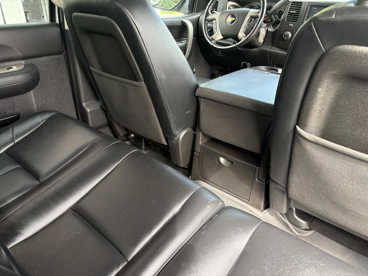 Chevrolet Silverado 2500HD LT Crew Cab 4WD 2011