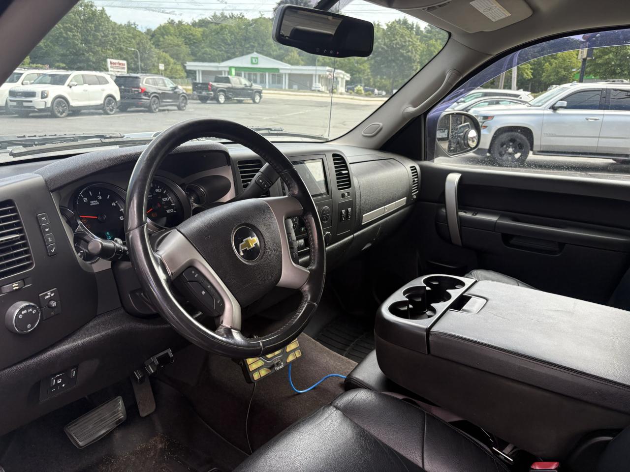 Chevrolet Silverado 2500HD LT Crew Cab 4WD 2011