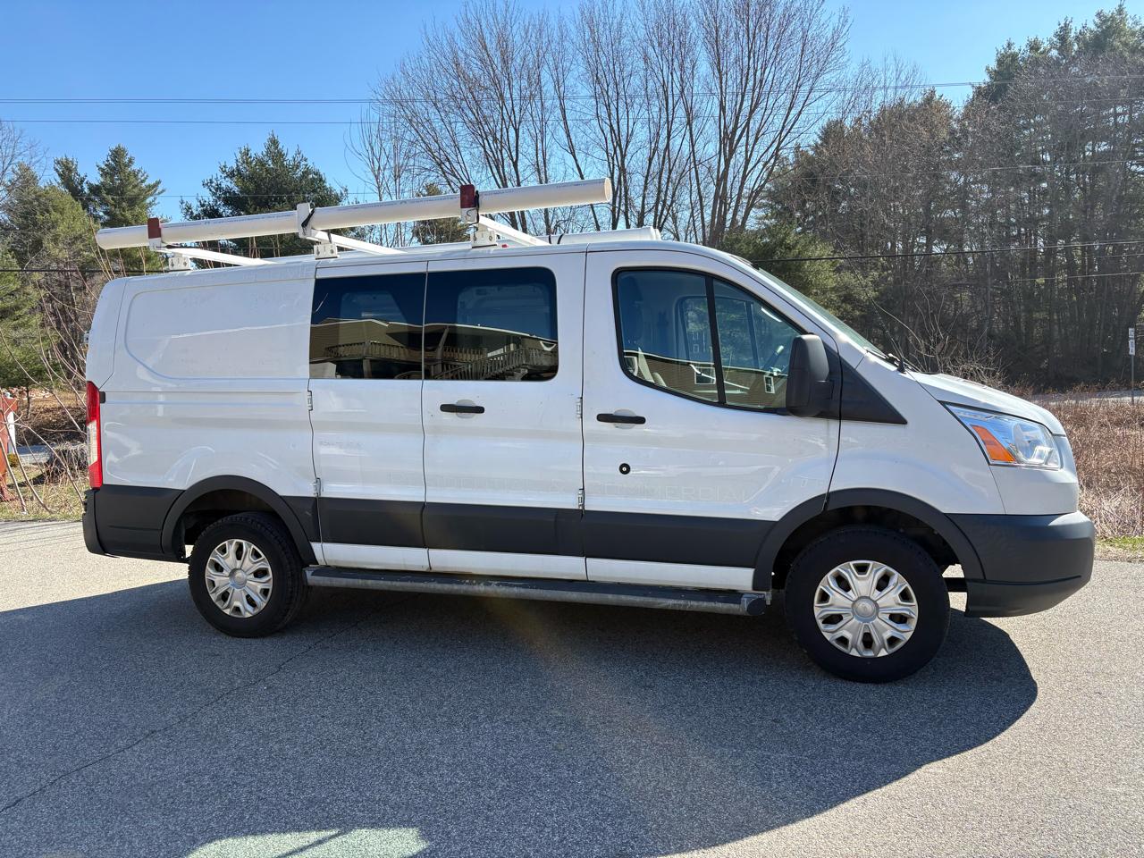 Ford Transit 250 Van Low Roof 60/40 Pass.130-in. WB 2018