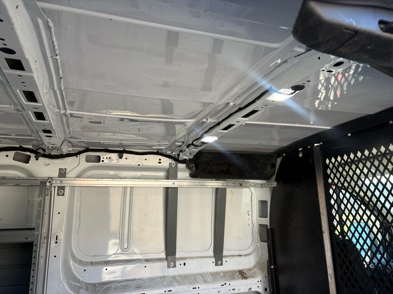 Ford Transit 250 Van Low Roof 60/40 Pass.130-in. WB 2018