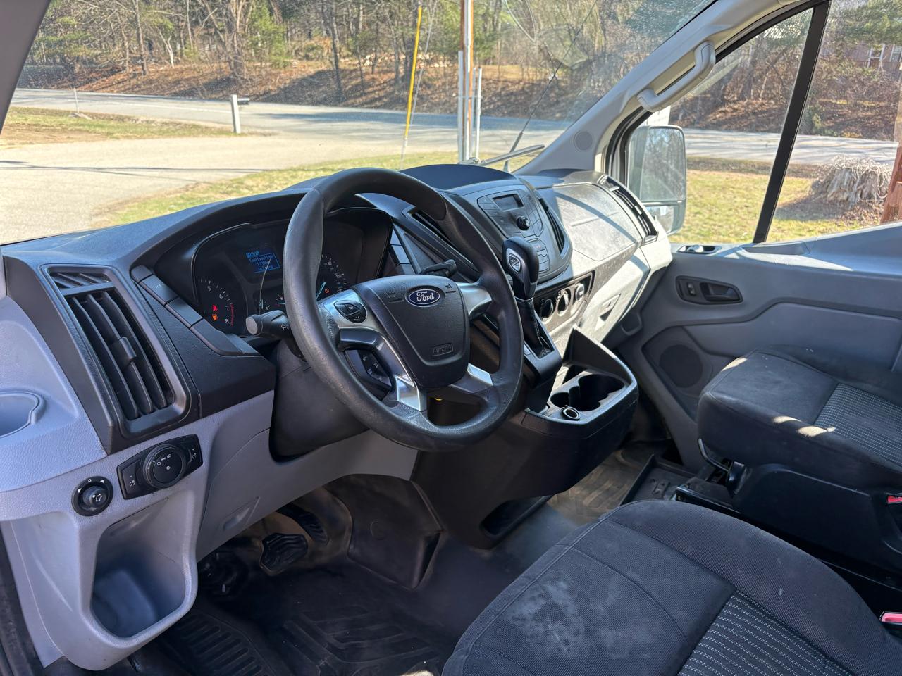 Ford Transit 250 Van Low Roof 60/40 Pass.130-in. WB 2018