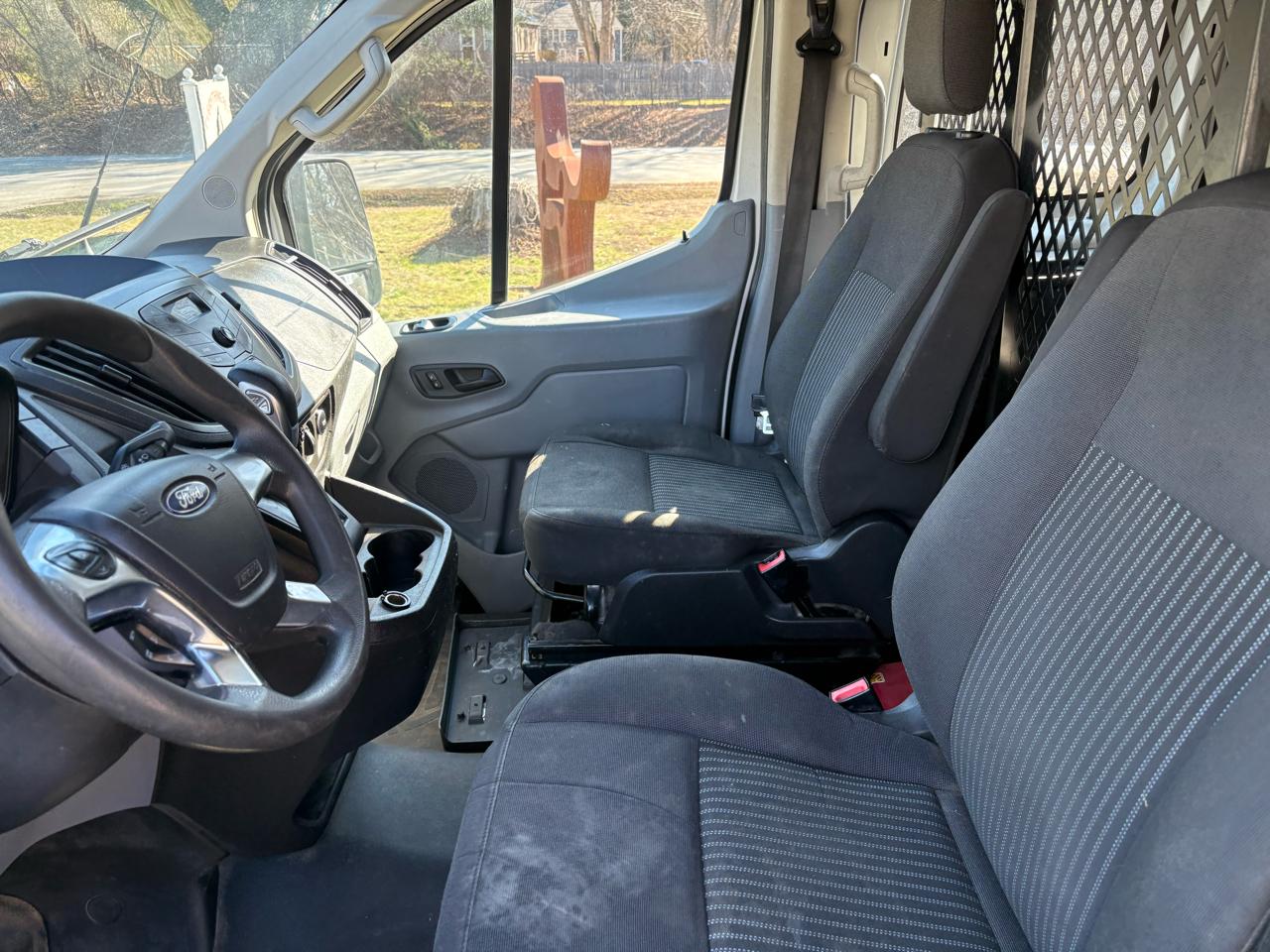 Ford Transit 250 Van Low Roof 60/40 Pass.130-in. WB 2018