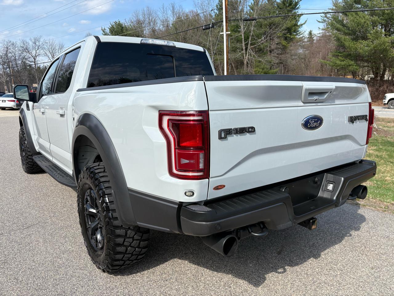 Ford F-150 Raptor SuperCrew 4WD 2017