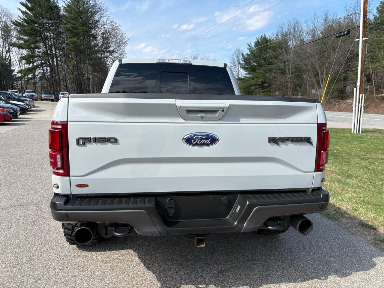 Ford F-150 Raptor SuperCrew 4WD 2017