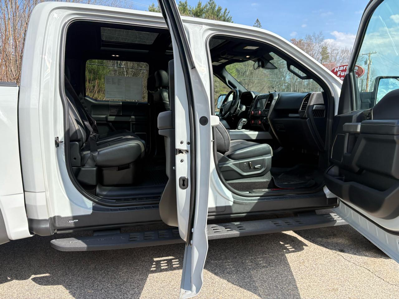 Ford F-150 Raptor SuperCrew 4WD 2017