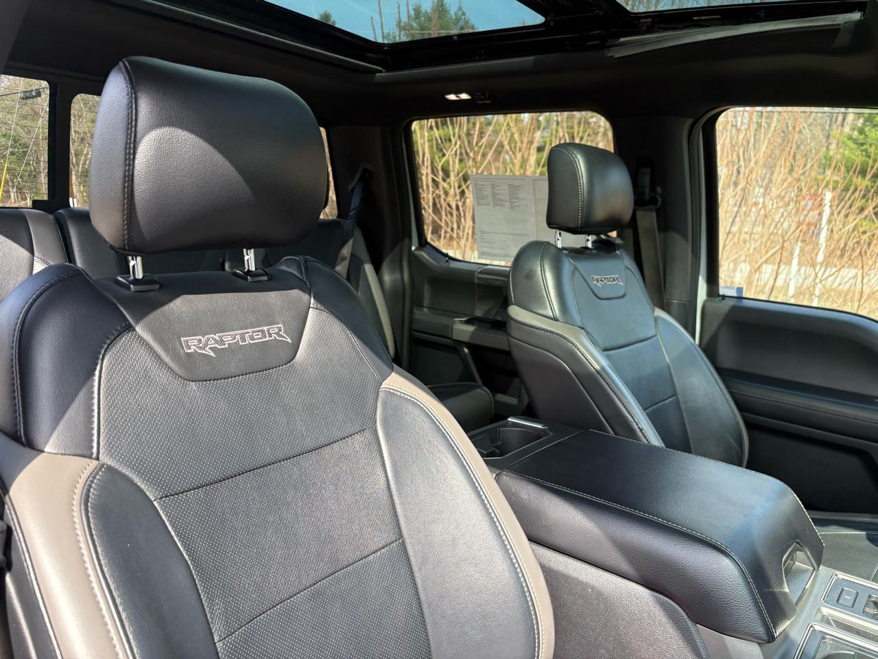 Ford F-150 Raptor SuperCrew 4WD 2017