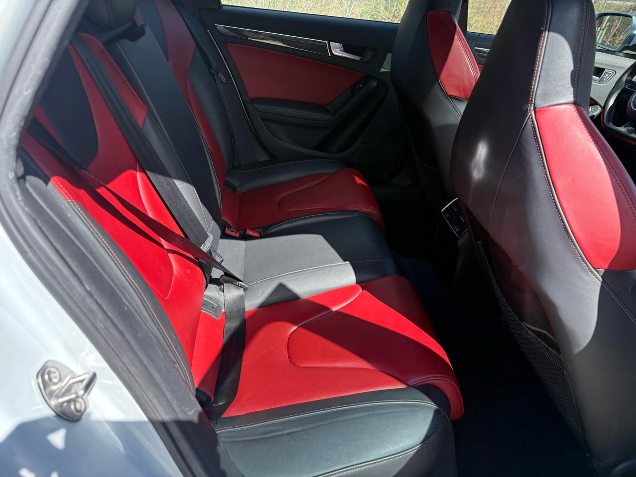 Audi S4 Sedan quattro S tronic 2013