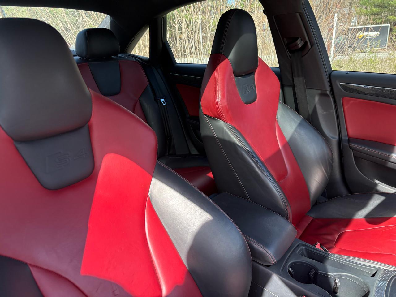 Audi S4 Sedan quattro S tronic 2013
