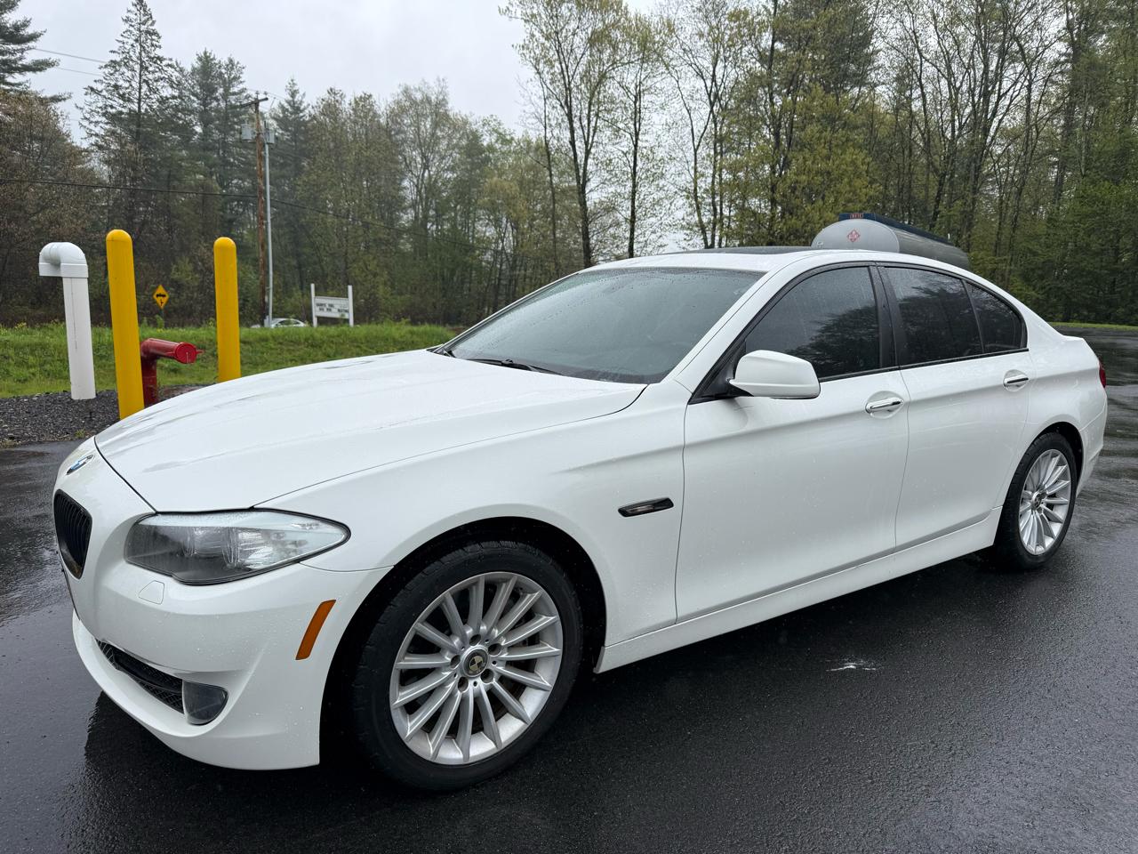 2013 BMW 5 Series 535i Sedan's photo