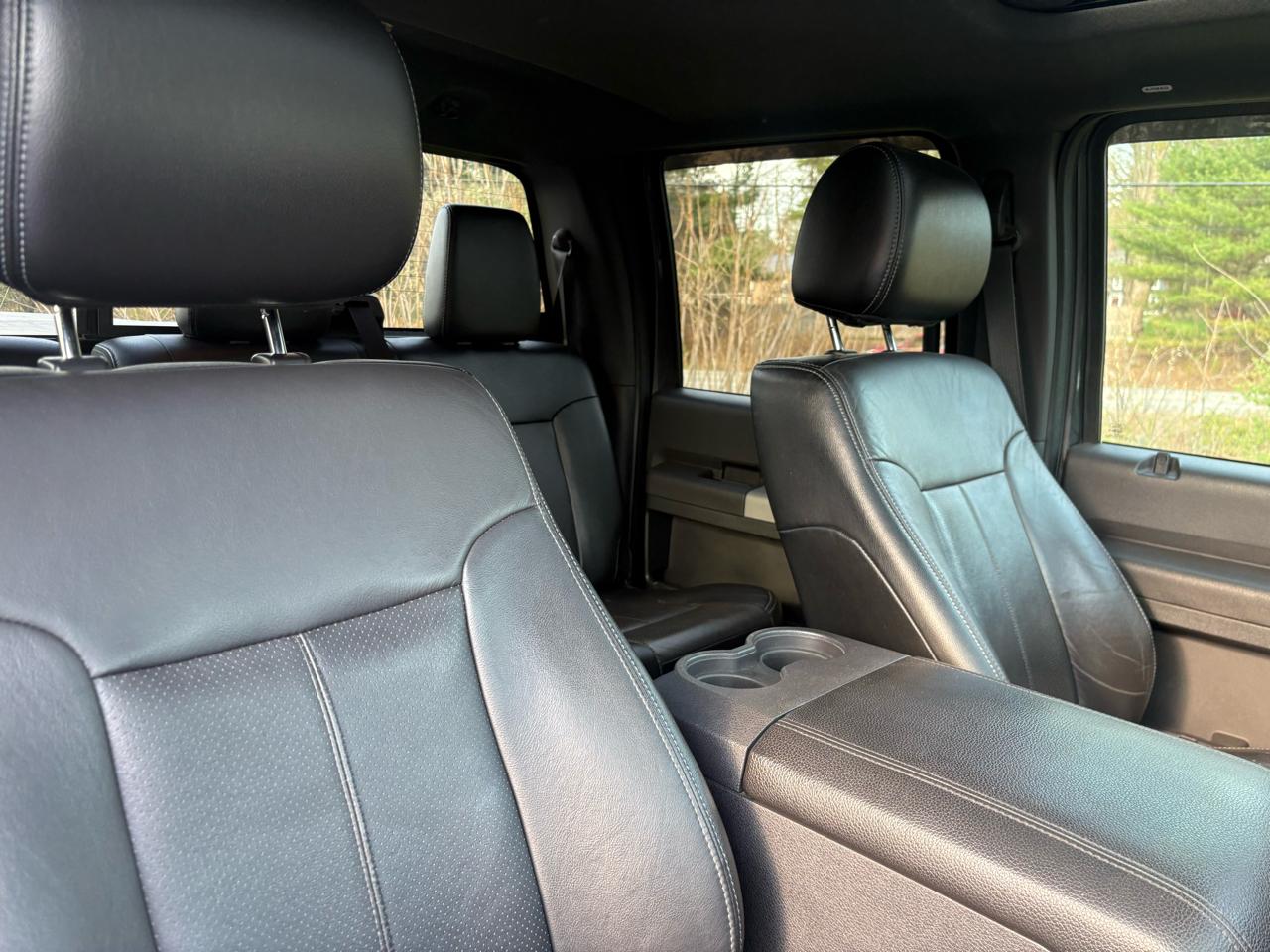 Ford F-250 SD Lariat Crew Cab 4WD 2015