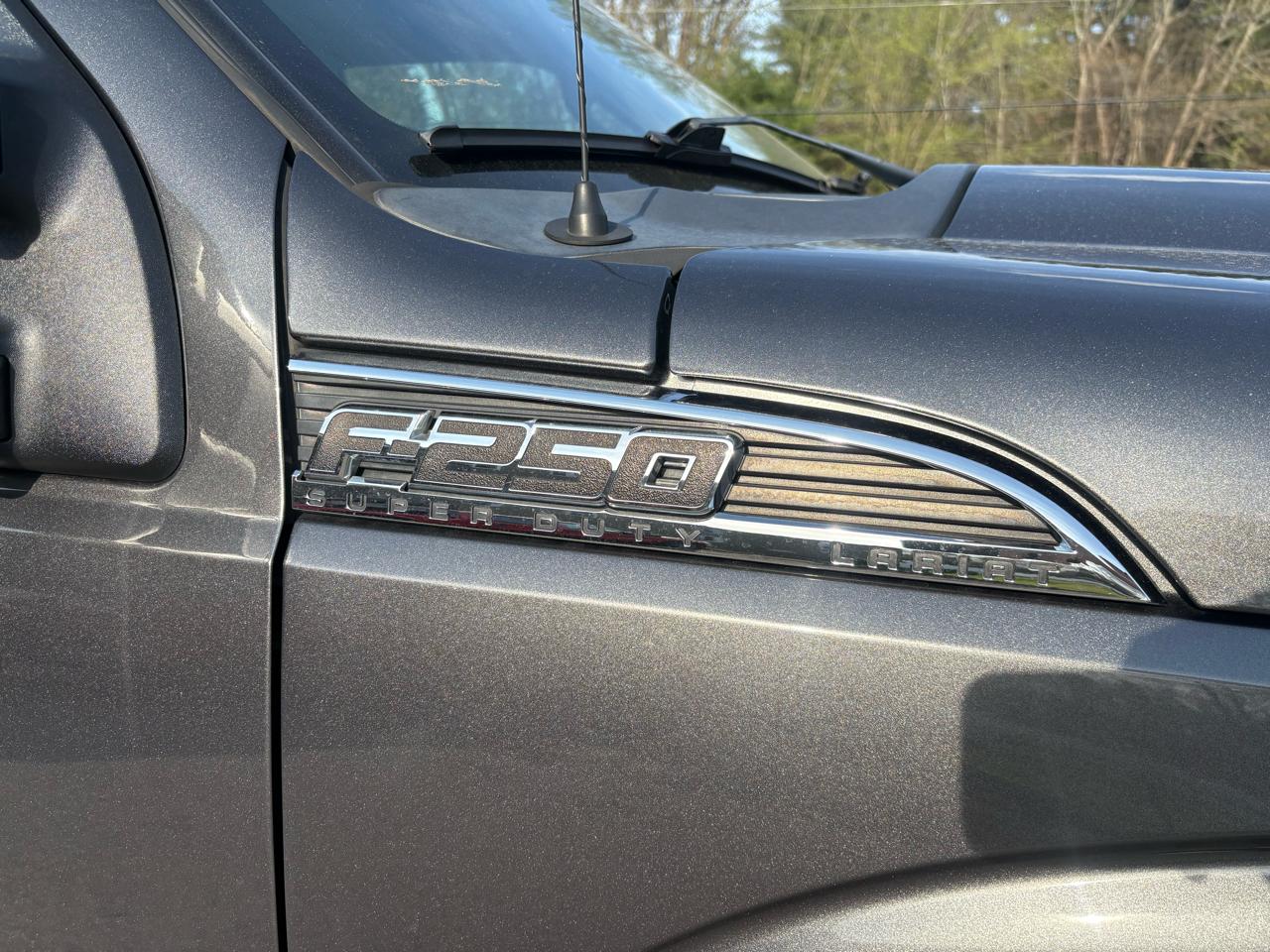 Ford F-250 SD Lariat Crew Cab 4WD 2015