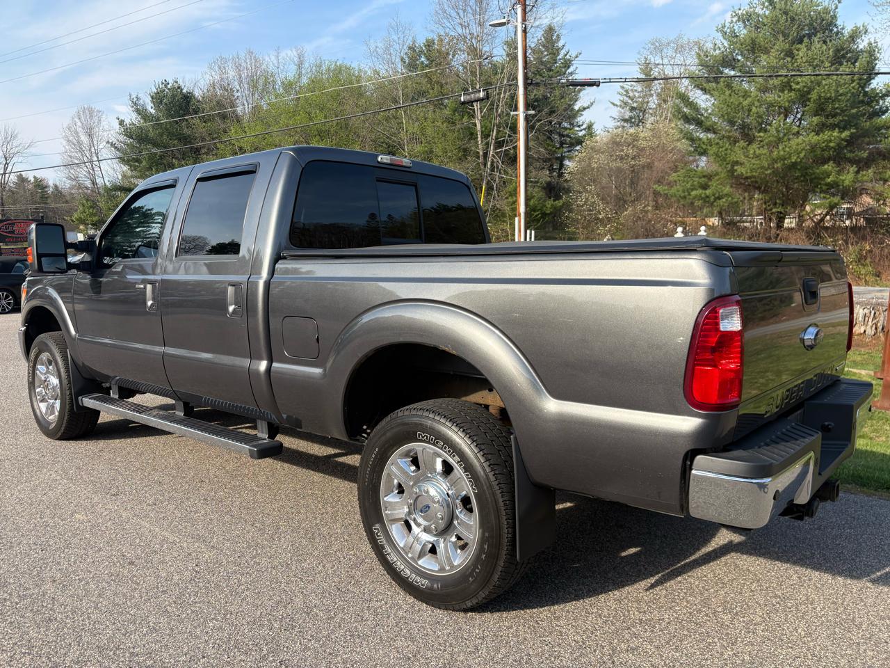 Ford F-250 SD Lariat Crew Cab 4WD 2015