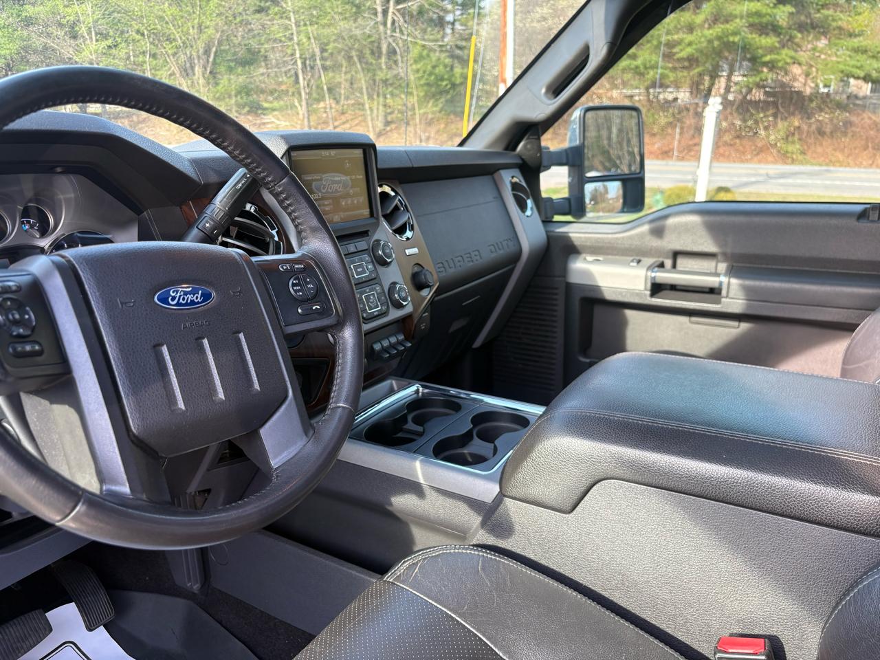 Ford F-250 SD Lariat Crew Cab 4WD 2015