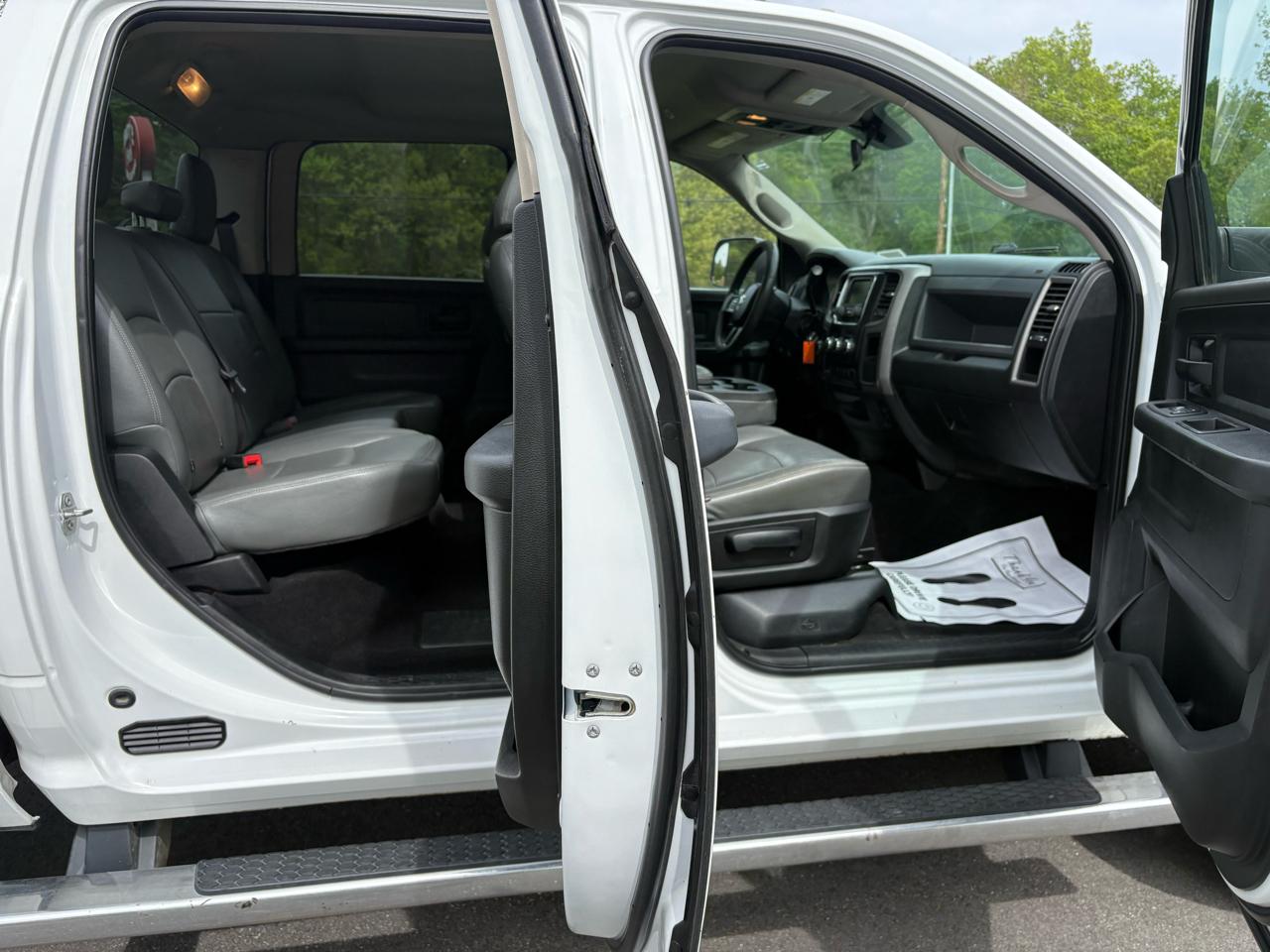 RAM 3500 Tradesman Crew Cab 4WD 2018