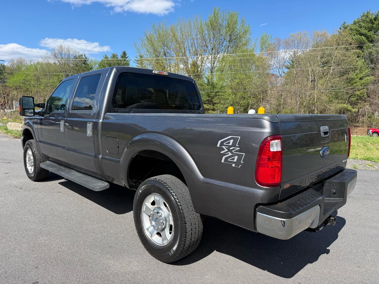 Ford F-250 SD Lariat Crew Cab 4WD 2015