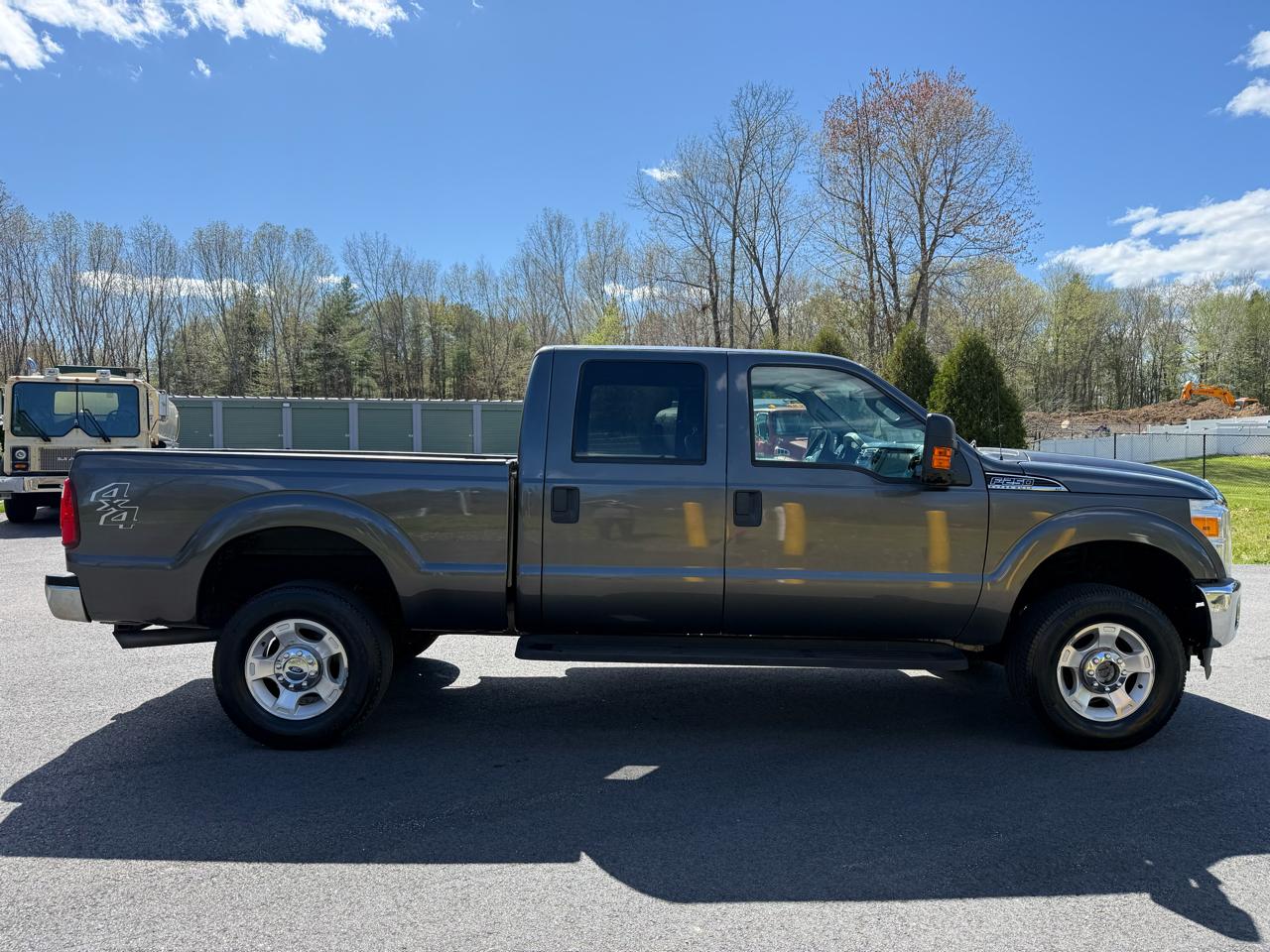 Ford F-250 SD Lariat Crew Cab 4WD 2015